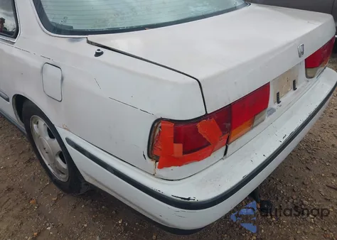 1992 Honda Accord Ex из США, поврежденный, VIN 1HGCB7170NA044952